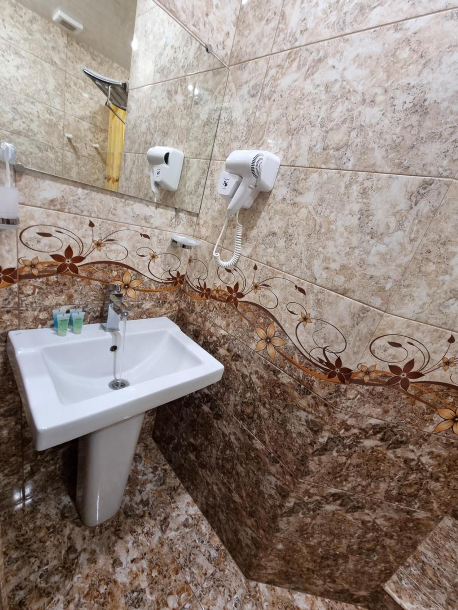 גוריס Rubin Hotel מראה חיצוני תמונה